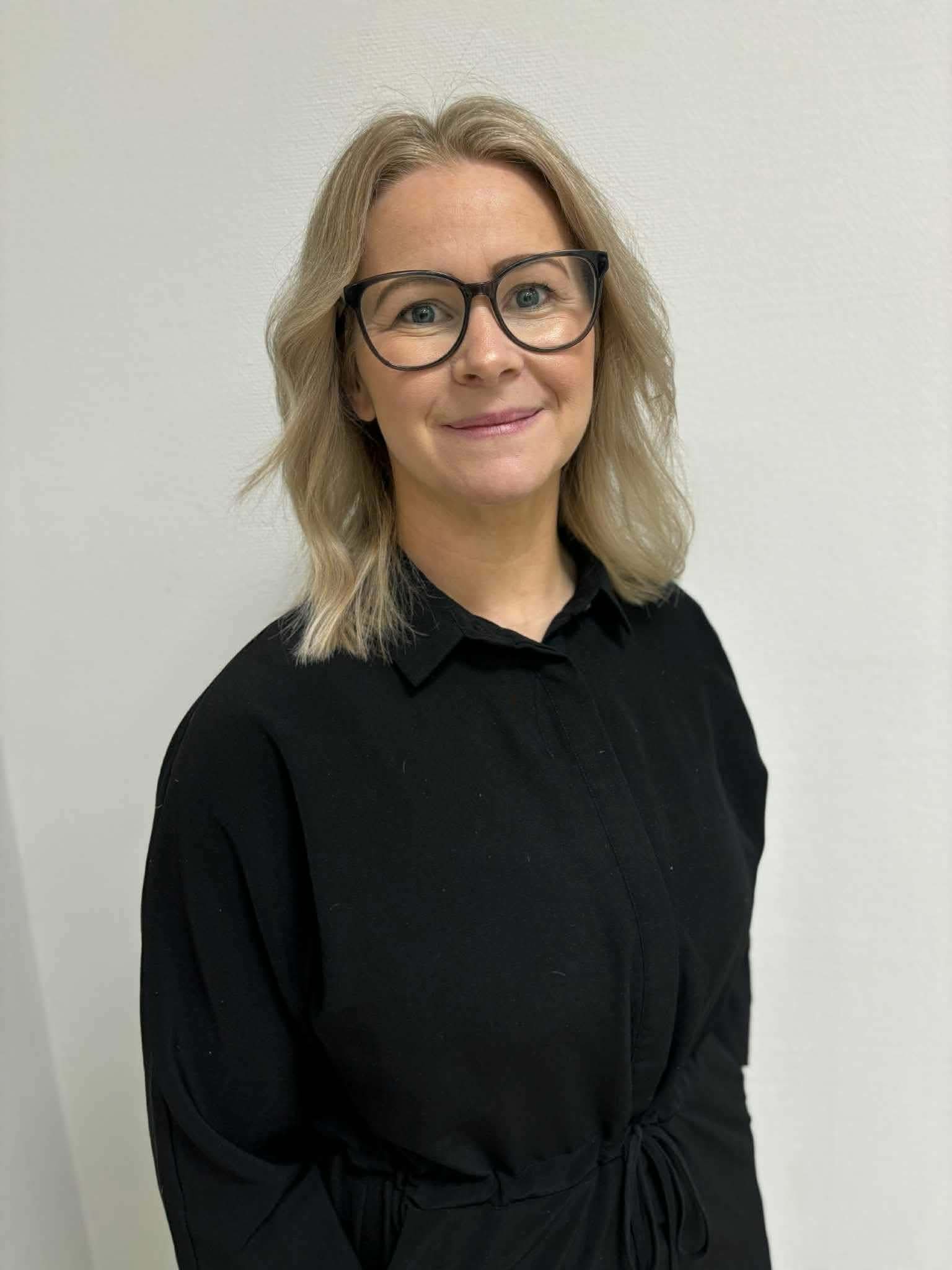 Sara Andersson - Frisör på Salong Frida i Borlänge